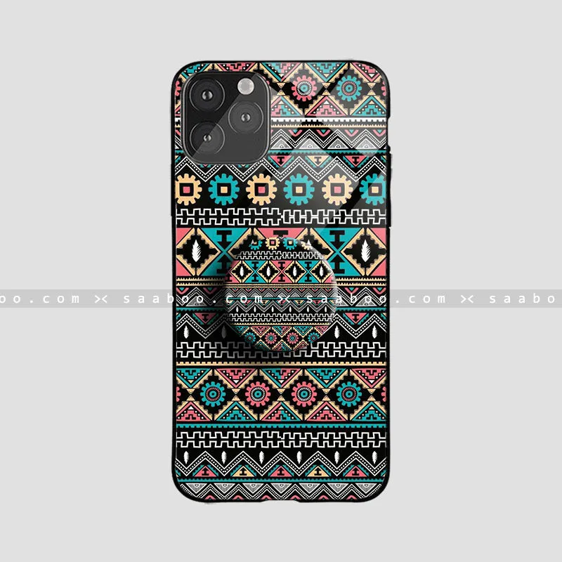 Glossy Protective Case With Traditional Design