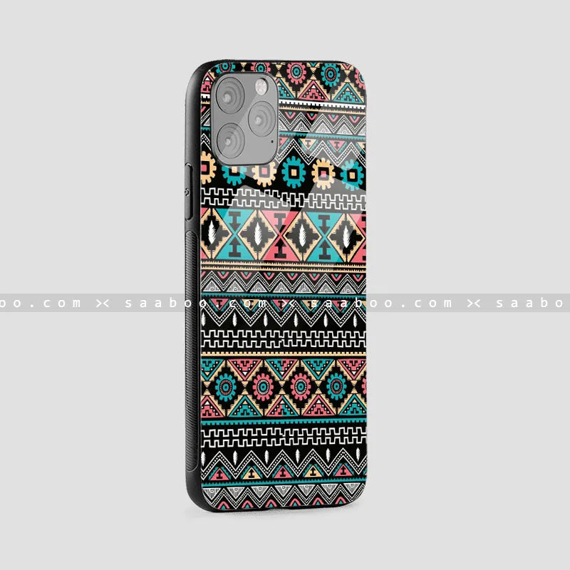 Glossy Protective Case With Traditional Design