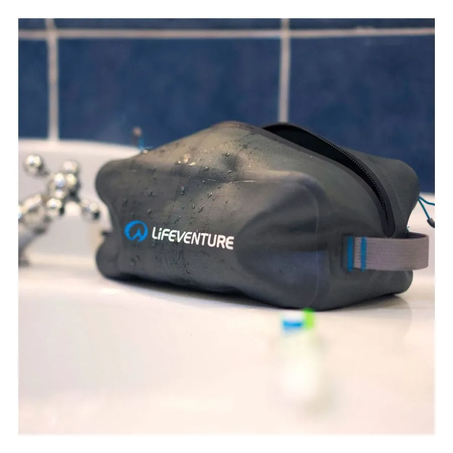 LifeVenture Wash Case